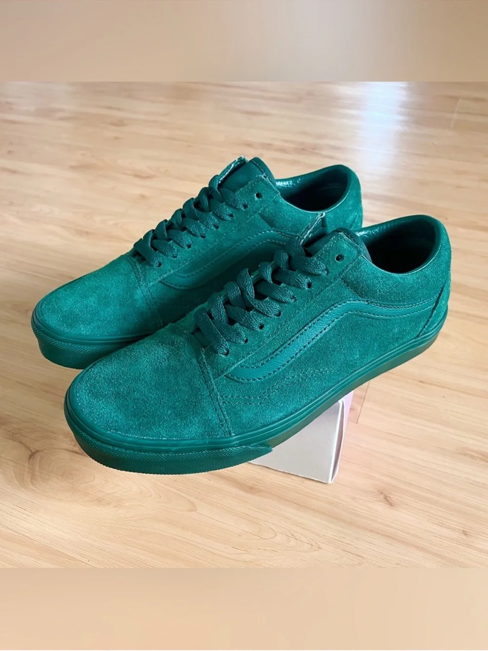 Vans Old Skool Green Suede Junior 6.5 US Women 8.0 US